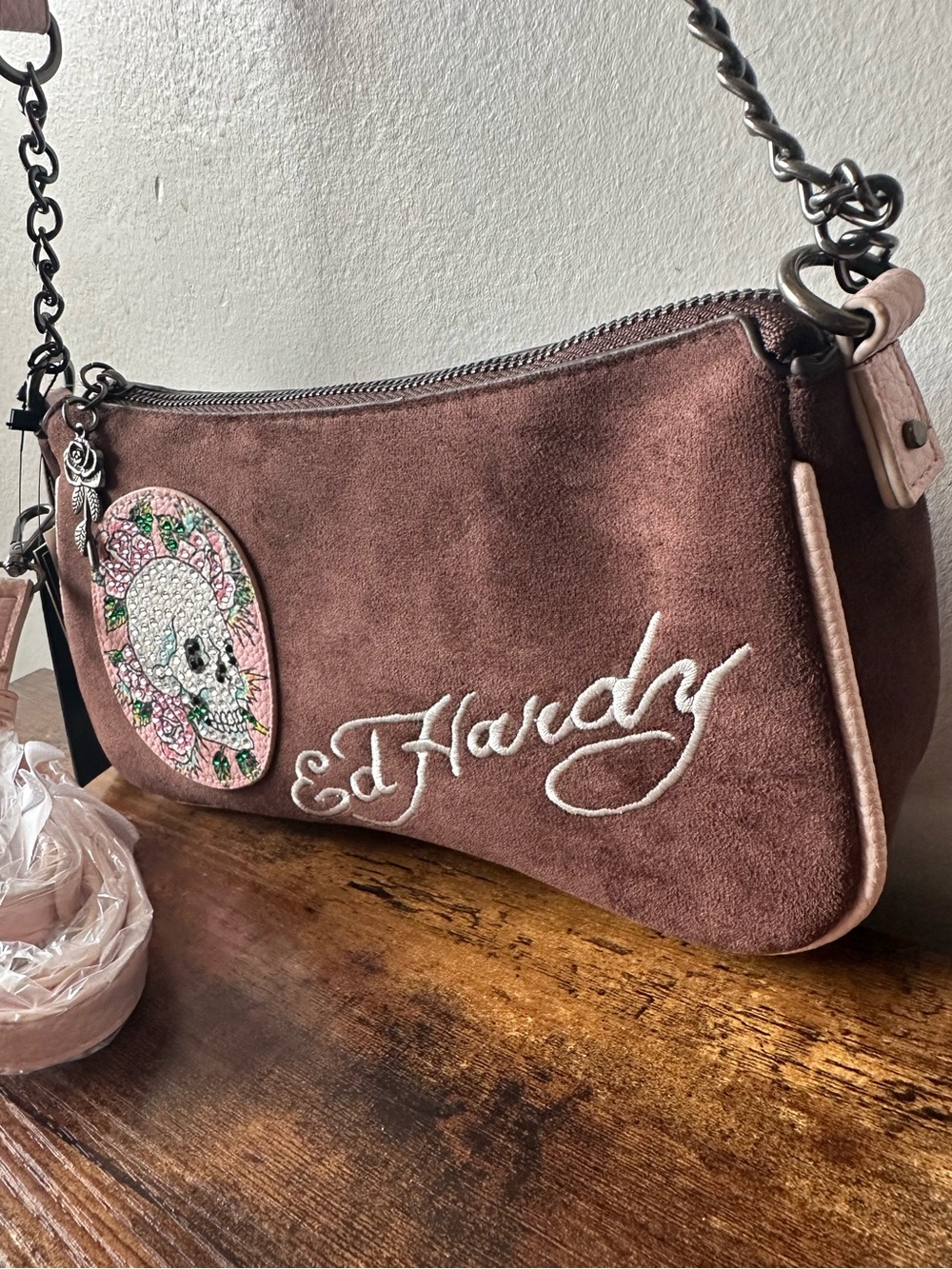 Ed Hardy Brown Suede-Like Shoulder Bag or Crossbody Bag w/ Pink Trim & Skull NWT - Picture 3 of 7